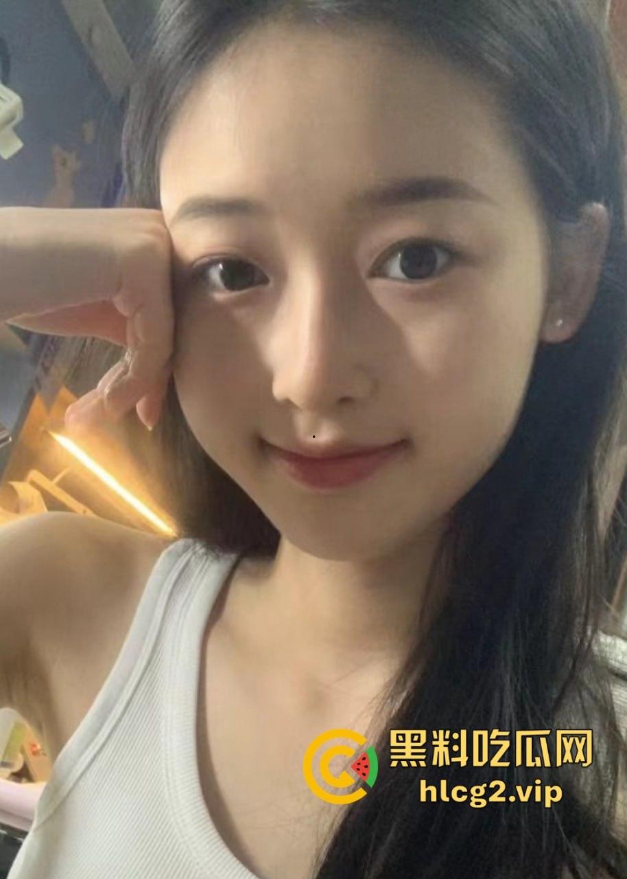 清纯女神赵思燕堕落！SM调教视频曝光，南艺校花沦为金主玩物！