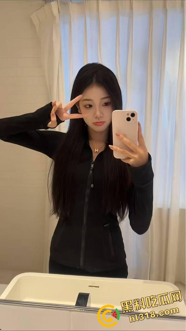 小鬼子财阀泳池淫趴曝光，巨乳尤物泡在泡泡池里，被富豪轮流后入爆操，水声浪叫混成一首交响曲！