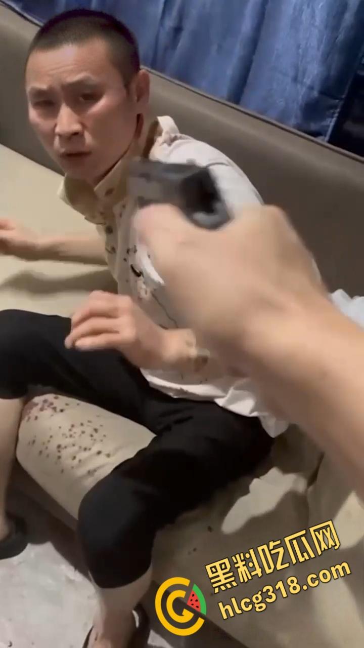 中国绑匪在菲律宾内讧，绑架国人生意惨淡，上演血腥狗咬狗，头破血流枪口相向 !