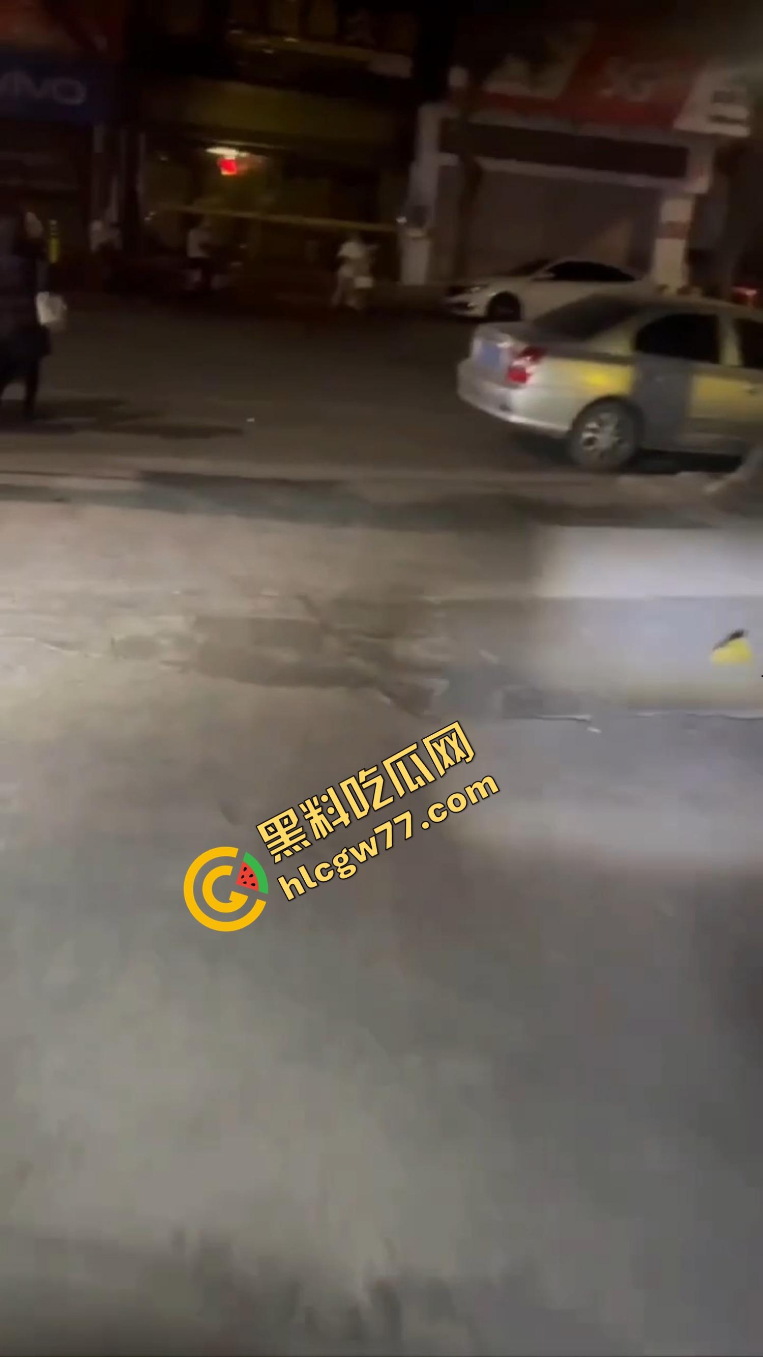 眉山最硬核电驴站街女出没 160米10分钟同意直接骑车带走 没情调没服务但你一定忘不了！