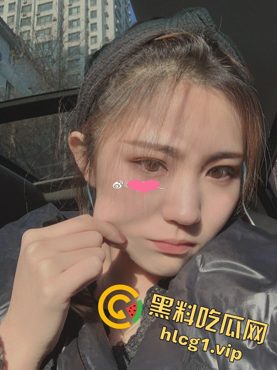 99年辽宁传媒学院美少女董云依私密流出！大波嫩妹与男友啪啪自拍曝光！