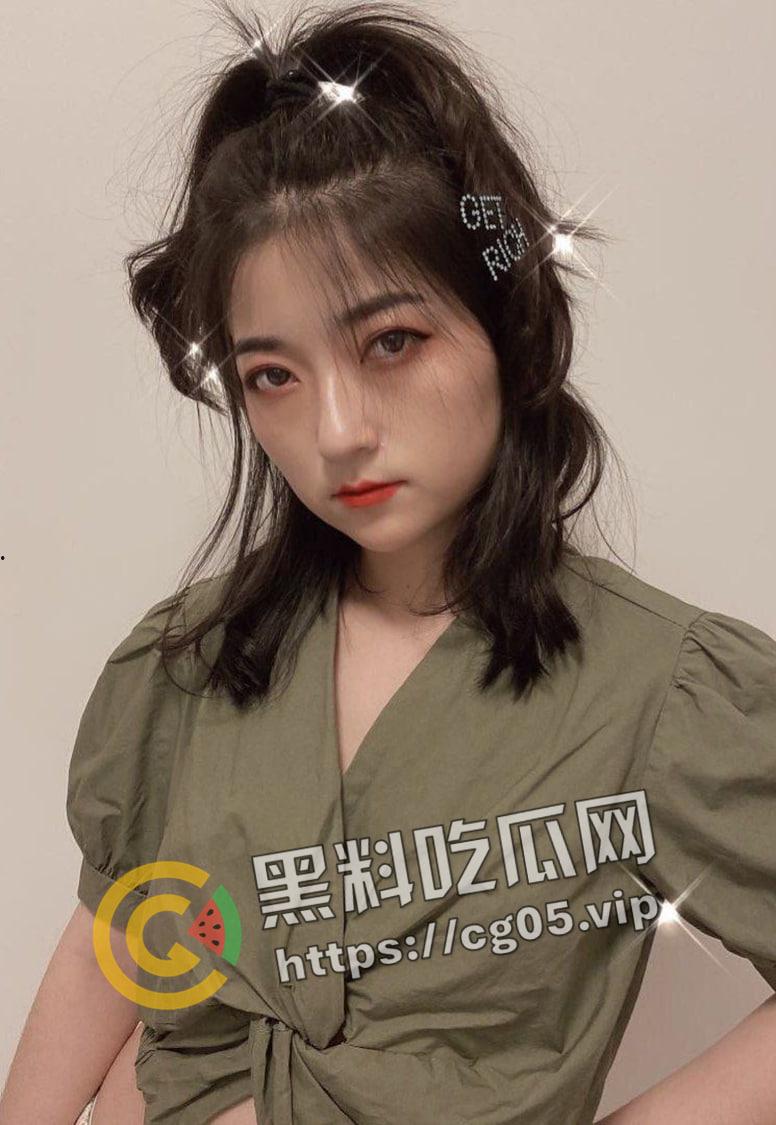 杭州网红孵化营地新媒体运营【井然】一个月就跟同事上床 还主动约闺蜜3p 奶子超级大 私密视频被流出