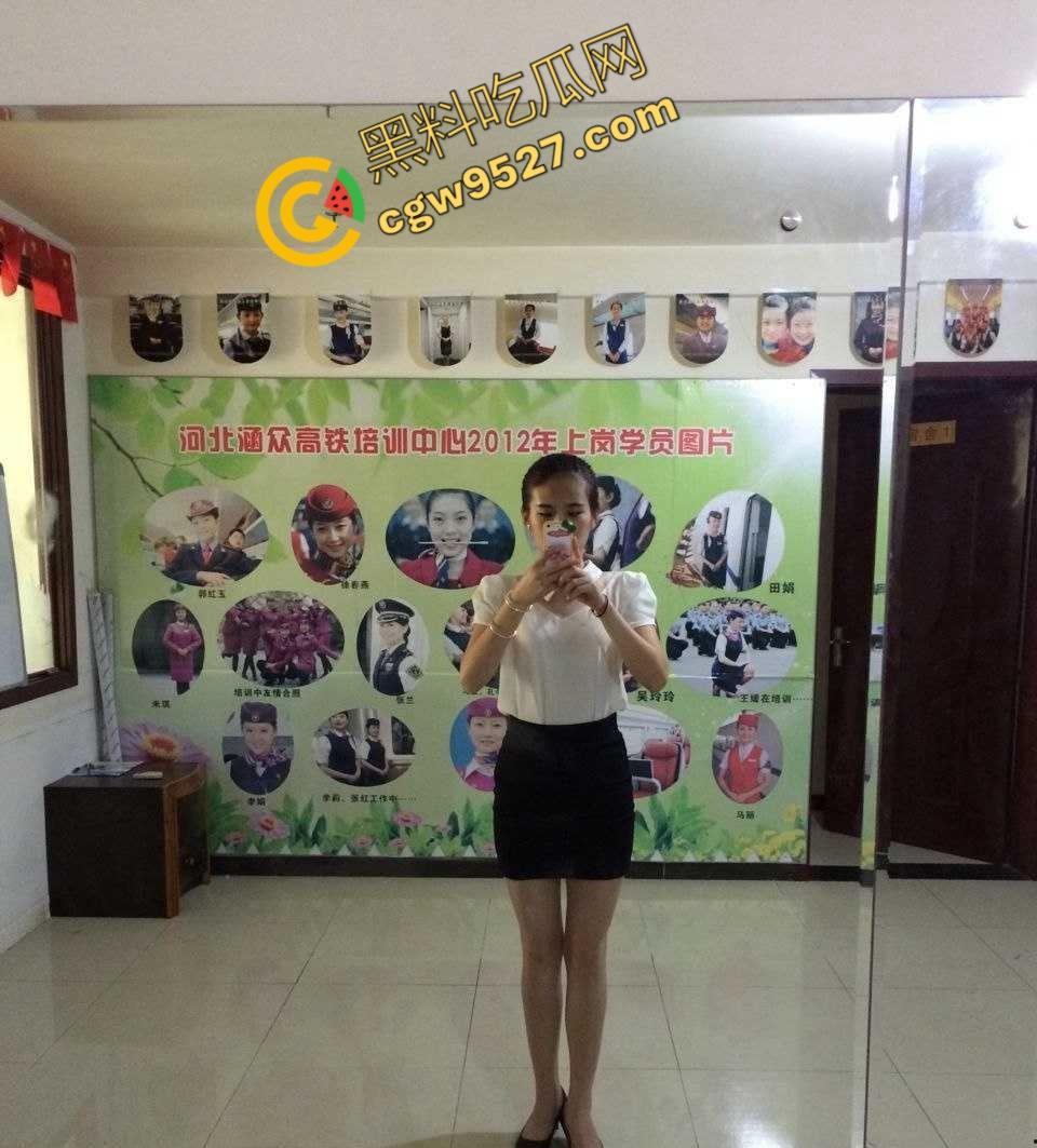 河北涵众高铁培训中心的不伦之恋！老师许佳佳的出轨与学生的激情，被学生调教十分淫荡