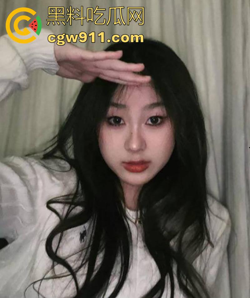 武汉体育学院【周一诺】，和男友恋爱期间多次出轨，私下与篮球生开房猛操，最佳战绩4p轮奸，不雅视频流出！