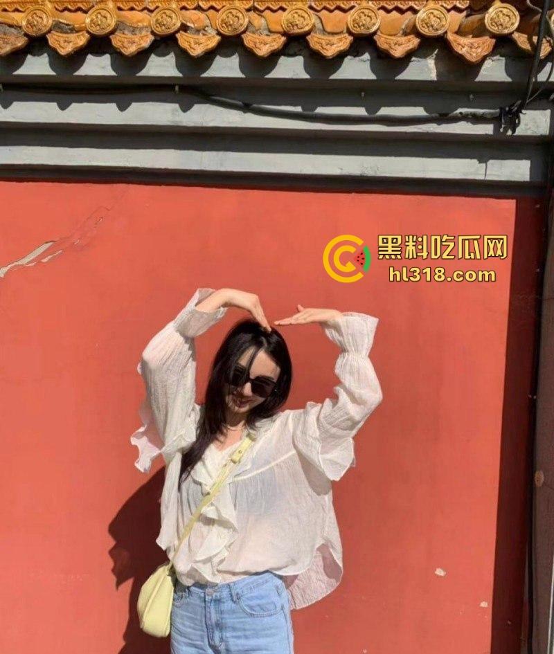 广州顶级母狗【李安娜】刚结婚就就饥渴难耐，瞒着老公四处约炮卖逼，炮友暴力打桩爽到失禁喷尿！