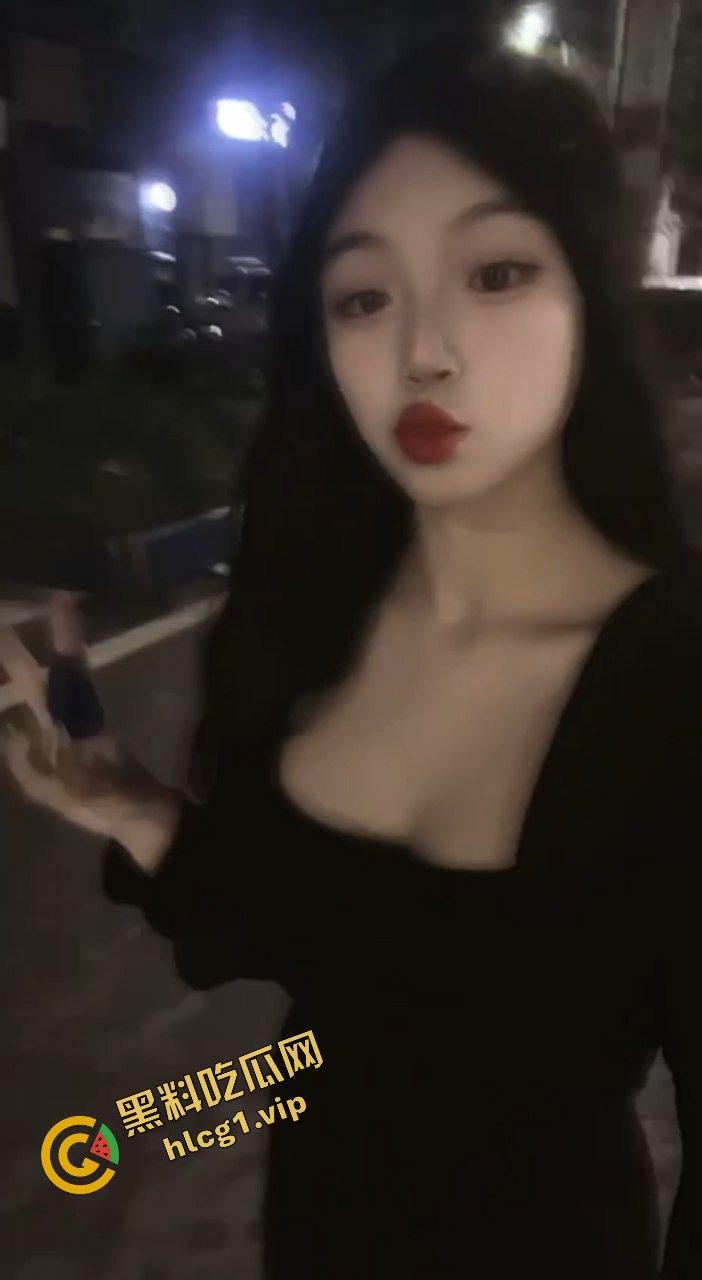 瓜友投稿曝光！冀州中学高中同学『王微欣』给闺蜜当伴娘 被单男得吃爆操！