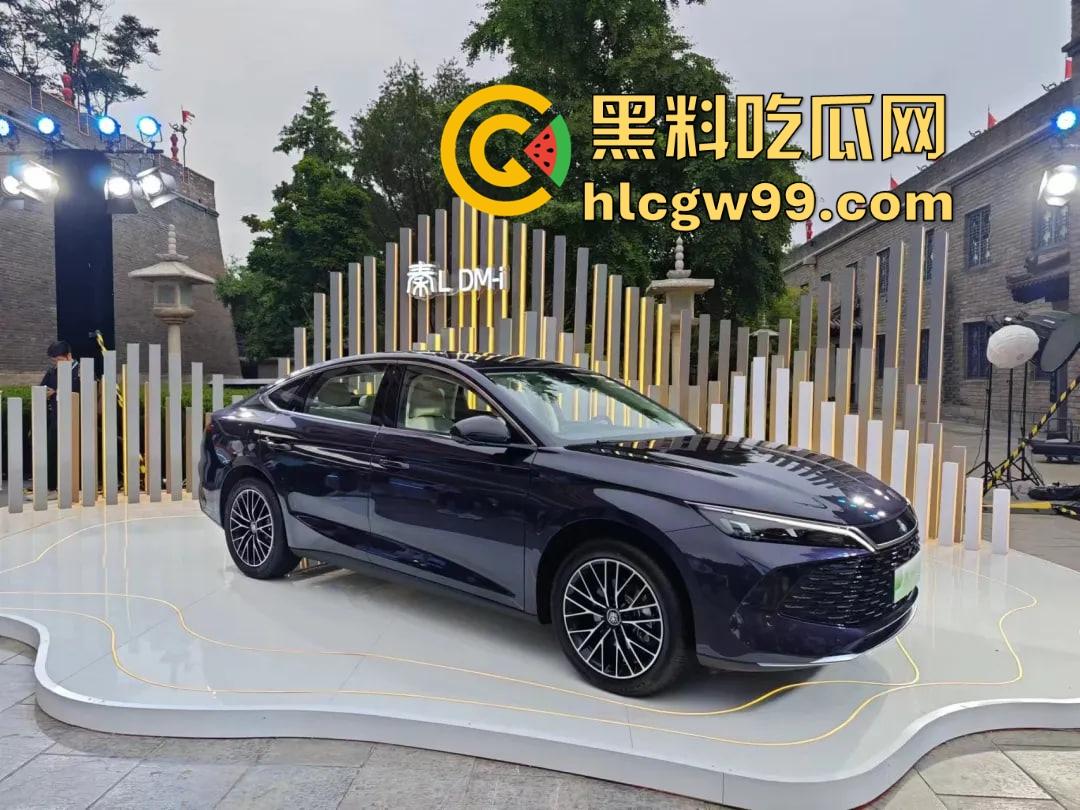 懂车帝高速直播比亚迪秦L智驾功能，车差点撞墙，方向盘还画龙，头铁直播不怕比亚迪法务警告？