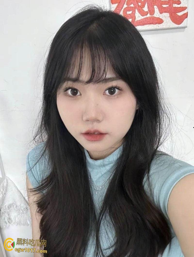 海南大学礼仪队队员【赵韩雨】被男友床上调教，翘臀被后入喷汁内射，私密视频泄露欲火狂欢！