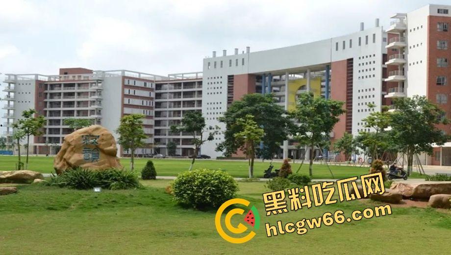 广东肇庆技师学院学生集体炸场？不满学校管理，楼上扔鞭炮砸东西，气氛直接升级成反校运动？