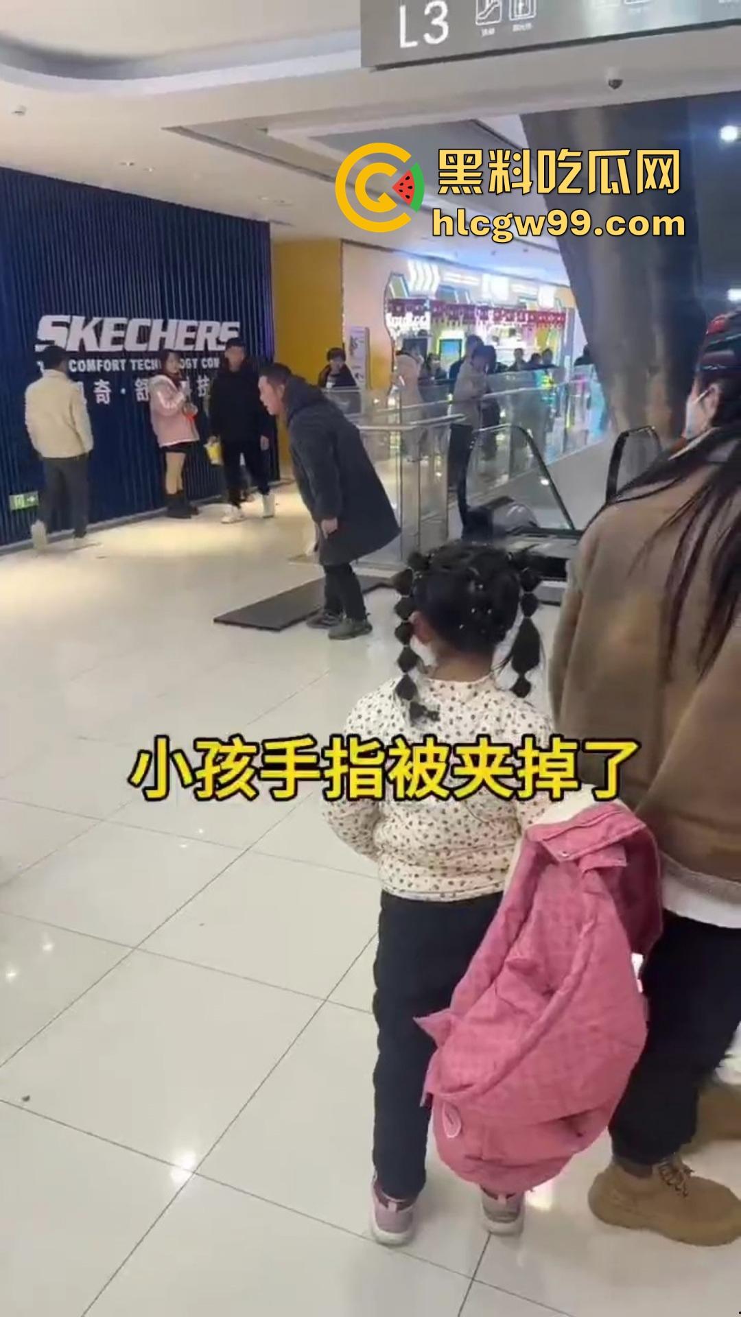 河南周口曦悦城惊现恐怖意外！幼童手指被电梯夹断卷入内部，卷入缝隙后一个多小时仍未找到！